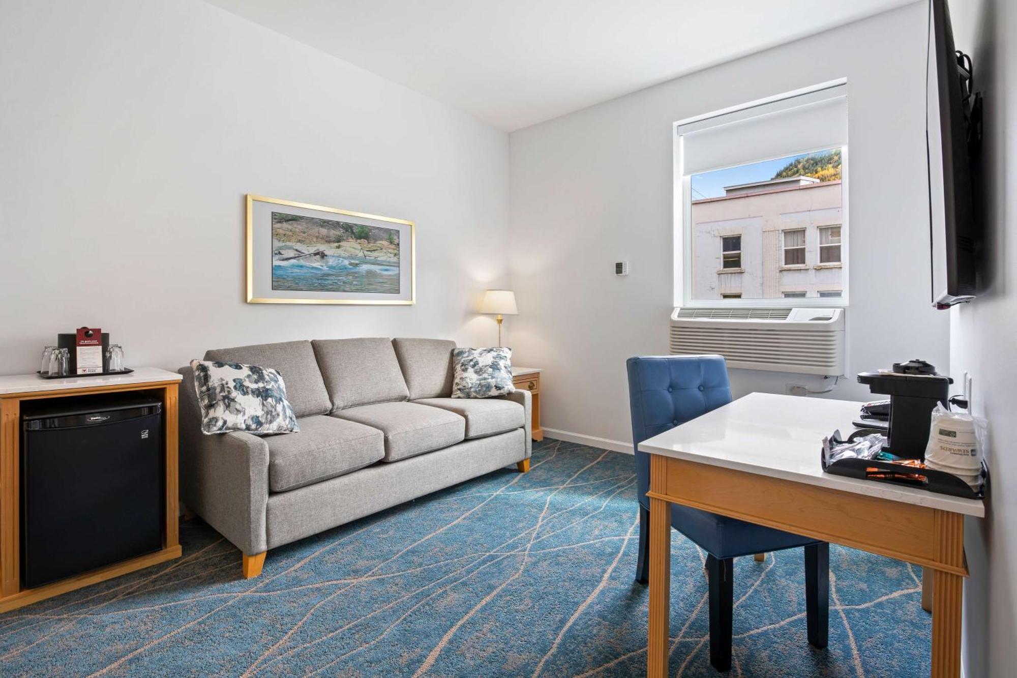 Crown Columbia Hotel; BW Premier Collection Trail Экстерьер фото